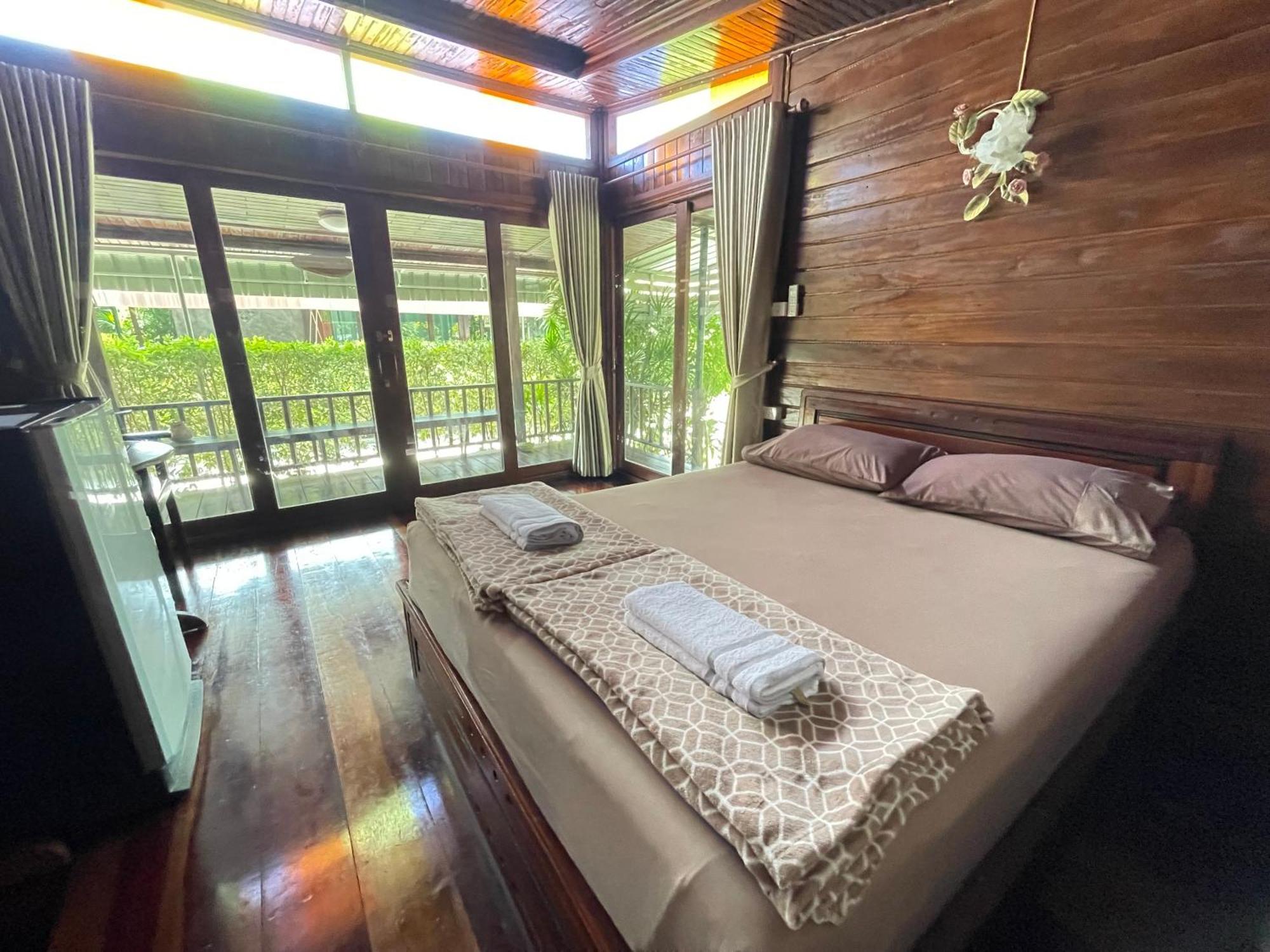 Ruen Orathai Resort Prachuap Khiri Khan Buitenkant foto